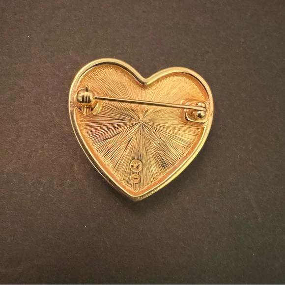 Good preowned vintage  condition a heart shaped Schabowski crystal brooch - Picture 4 of 5